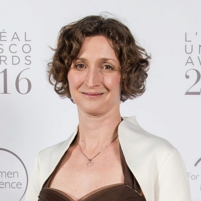 ESZTER FARKAS
